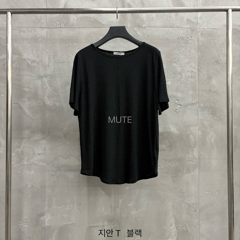 MUTE-P韓國東大門直郵女裝新款推薦時尚熱賣休閑人氣T恤MUTET恤圖色7黑色