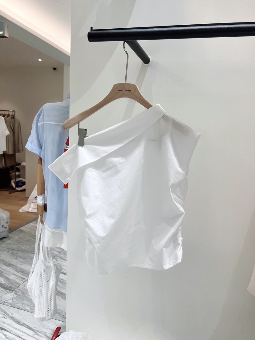 LOVE ROSIE韓國東大門直郵女士新品時尚襯衫蕾絲衫不對稱LOVE ROSIE襯衫/蕾絲衫