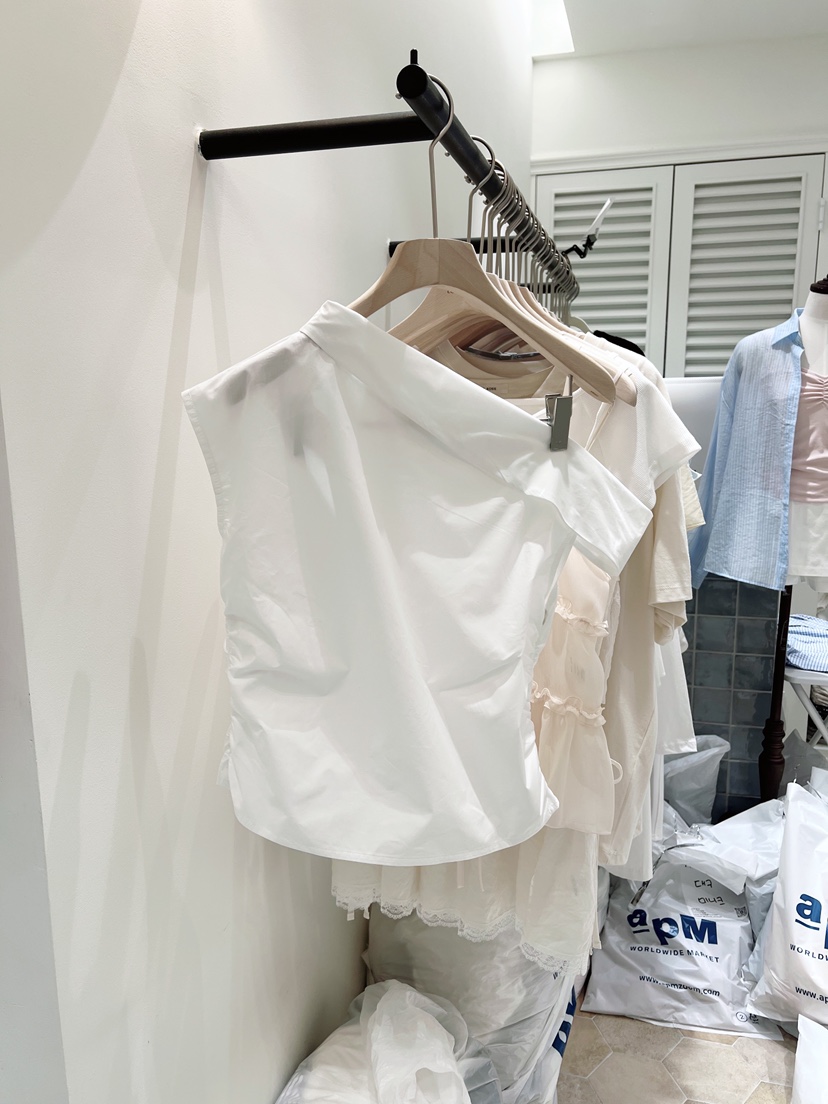 LOVE ROSIE韓國東大門直郵女士新品時尚襯衫蕾絲衫不對稱LOVE ROSIE襯衫/蕾絲衫圖色2