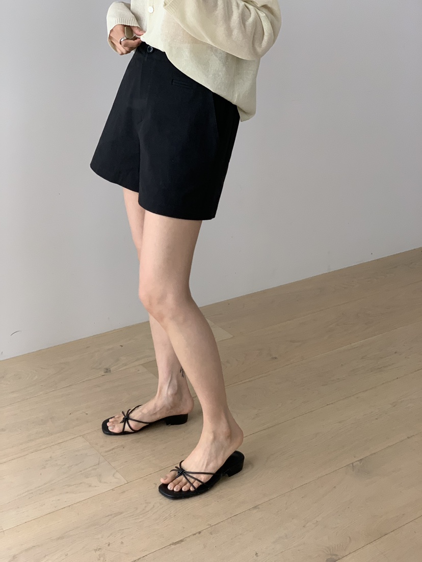 NOTICE韓國東大門直郵女裝新款熱賣職業時尚推薦26春夏短褲NOTICE短褲