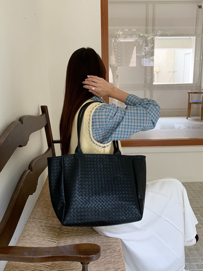 POSH BLUE韓國代購女裝新款熱賣職業人氣休閑手拿包腋下包POSH BLUE手拿包/腋下包