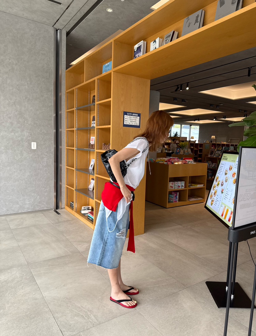 DENVER韓國東大門代購女裝新款熱賣推薦時尚職業T恤不含吊帶DENVERT恤