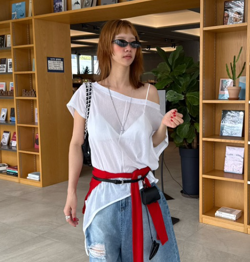 DENVER韓國東大門代購女裝新款熱賣推薦時尚職業T恤不含吊帶DENVERT恤圖色1