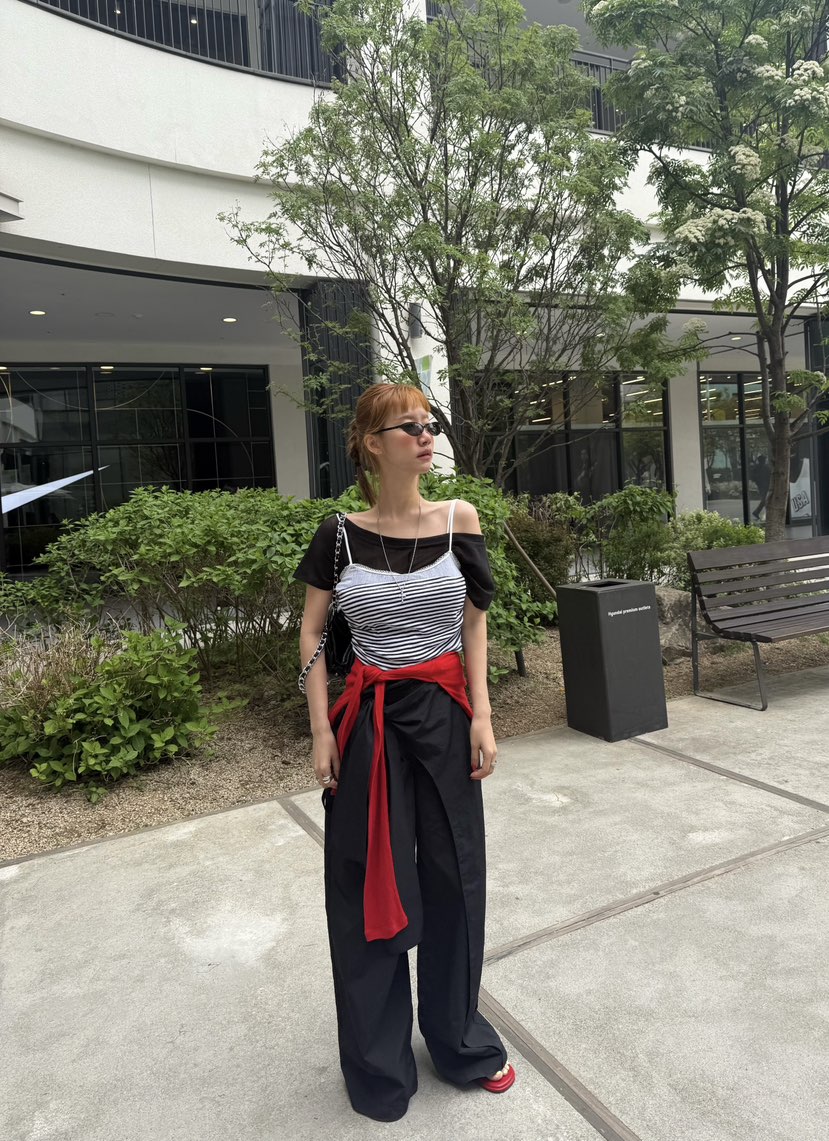 DENVER韓國東大門代購女裝新款熱賣推薦時尚職業T恤不含吊帶DENVERT恤圖色2