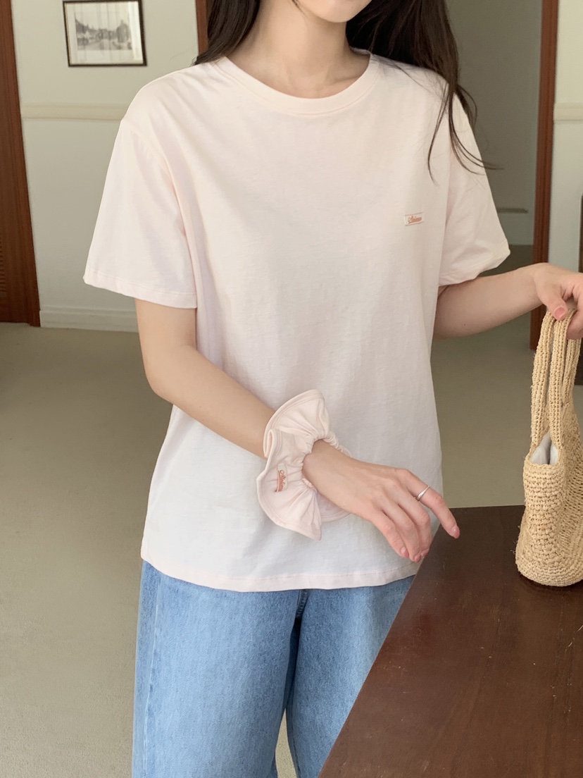 FORMSTUDIO/ATELIENNE韓國東大門直郵女裝新品熱賣T恤含頭飾FORMSTUDIO/ATELIENNET恤