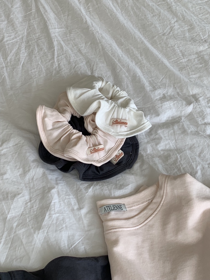 FORMSTUDIO/ATELIENNE韓國東大門直郵女裝新品熱賣T恤含頭飾FORMSTUDIO/ATELIENNET恤