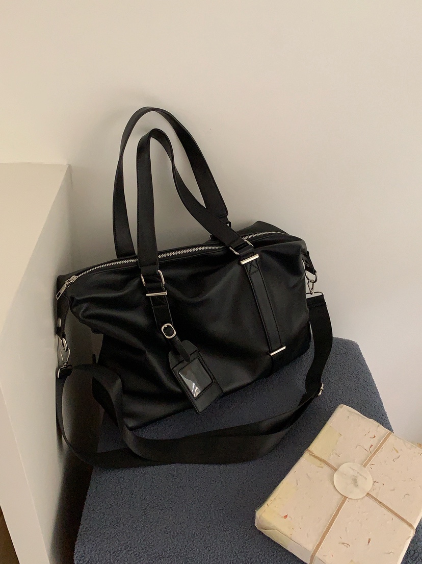 POSH BLUE韓國代購女士新品休閑職業26春夏手拿包腋下包柔軟POSH BLUE手拿包/腋下包