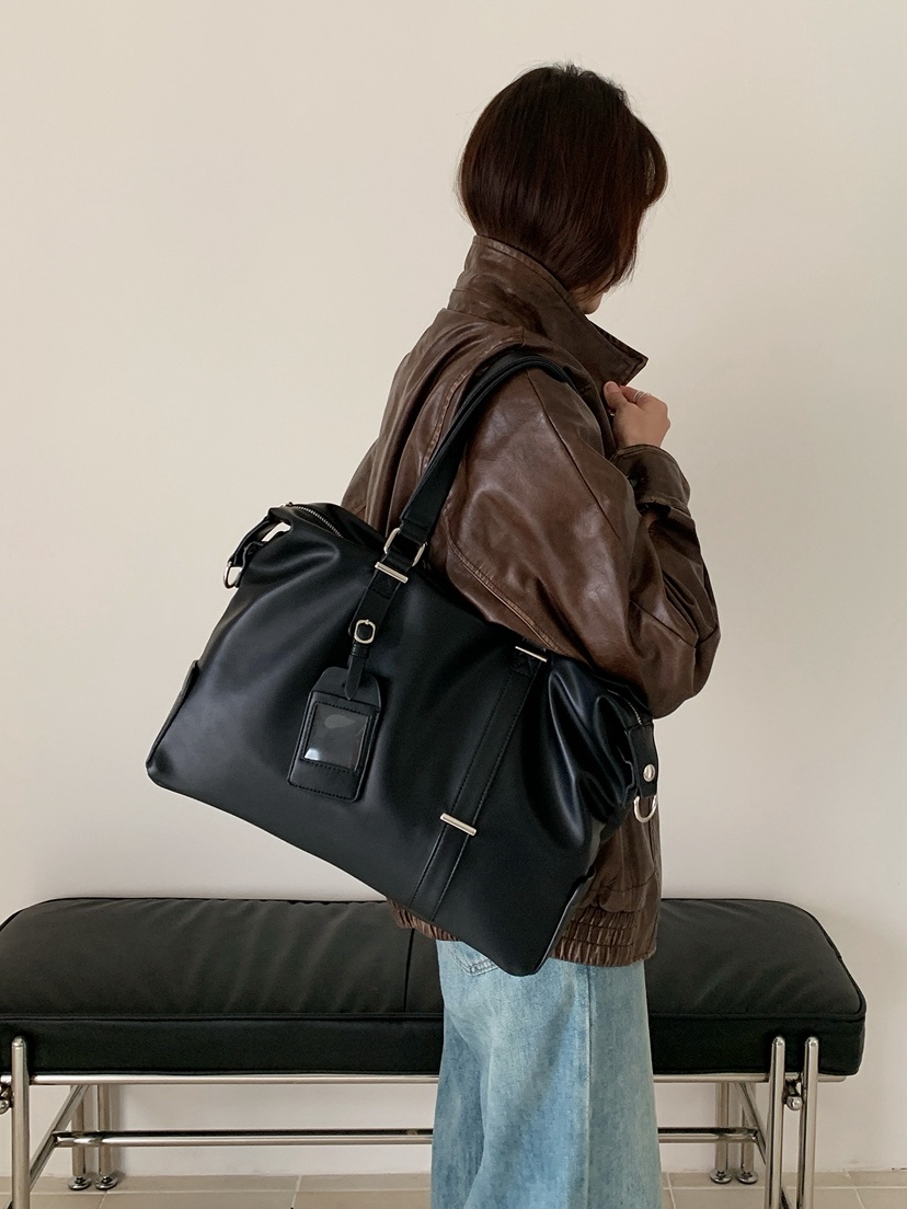 POSH BLUE韓國代購女士新品休閑職業26春夏手拿包腋下包柔軟POSH BLUE手拿包/腋下包圖色1