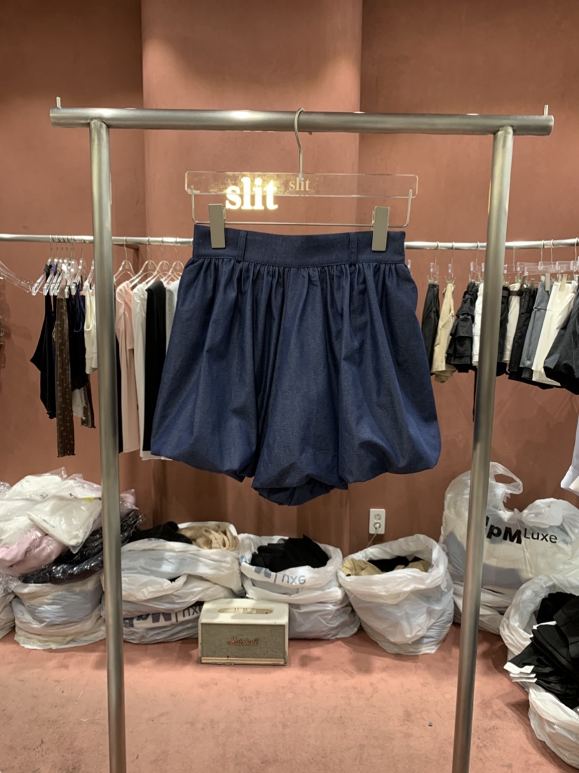 SLIT韓國東大門直郵女裝新款人氣26春夏時尚熱賣休閑短褲SLIT短褲圖色1