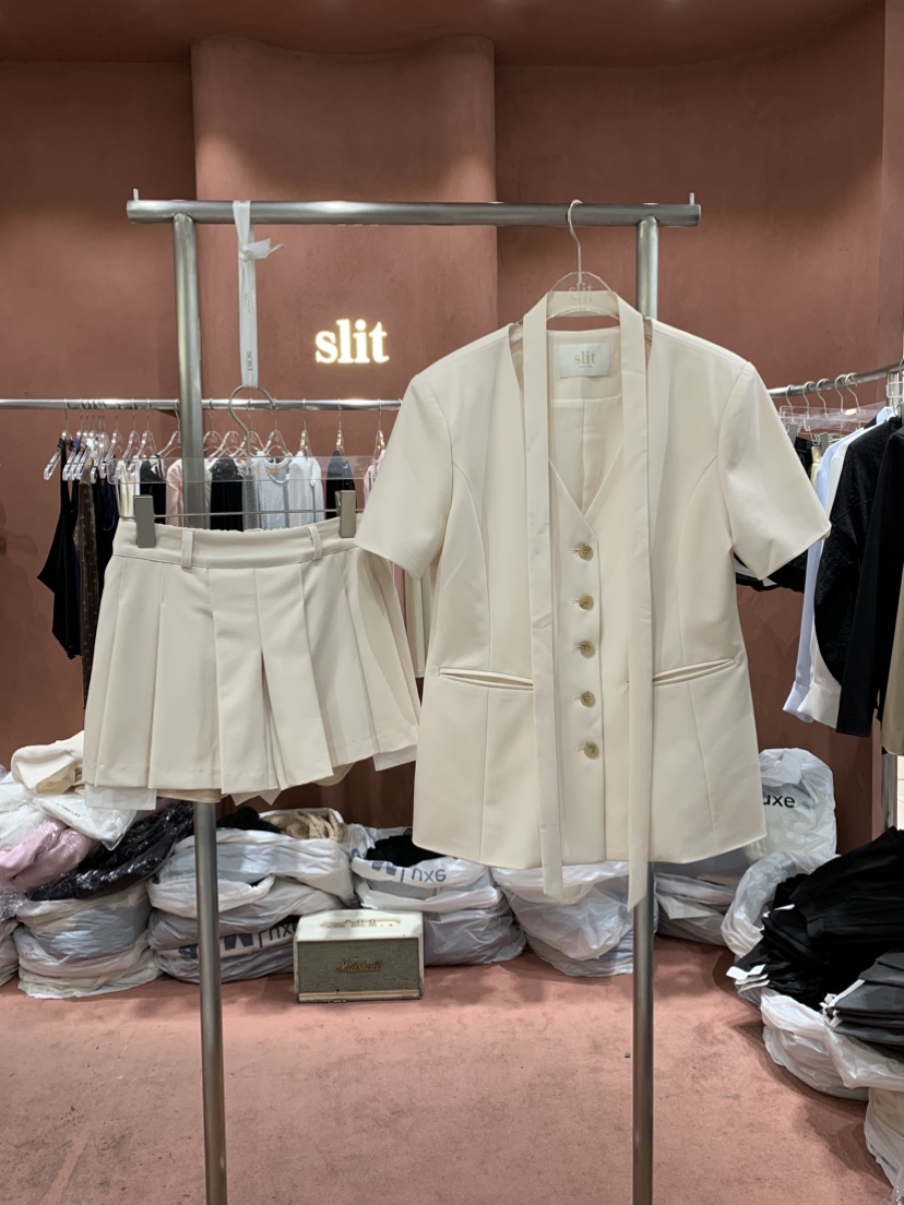 SLIT韓國東大門代購女士新品熱賣職業時尚人氣夾克含脖帶SLIT夾克