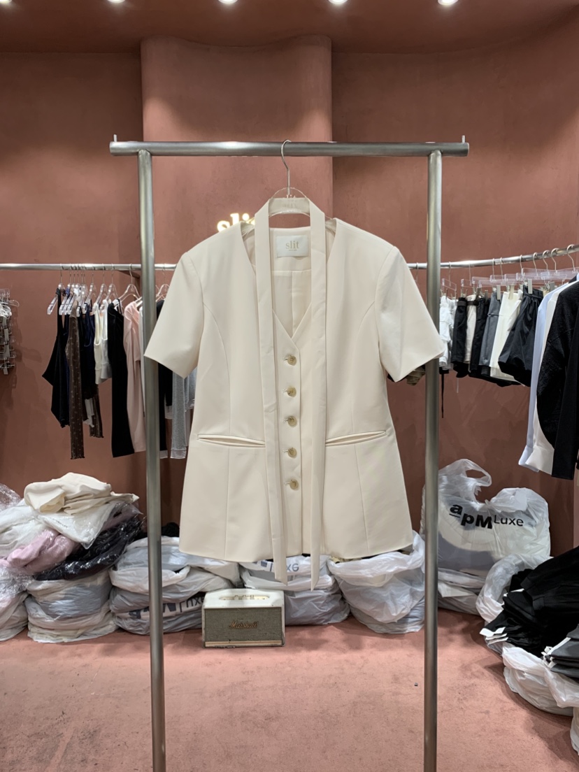 SLIT韓國東大門代購女士新品熱賣職業時尚人氣夾克含脖帶SLIT夾克圖色1