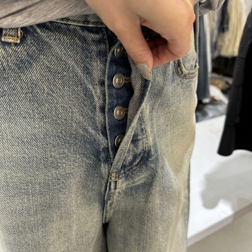 BAGUETTE-P韓國東大門直郵女士新款推薦人氣職業短褲紐扣BAGUETTE-P短褲