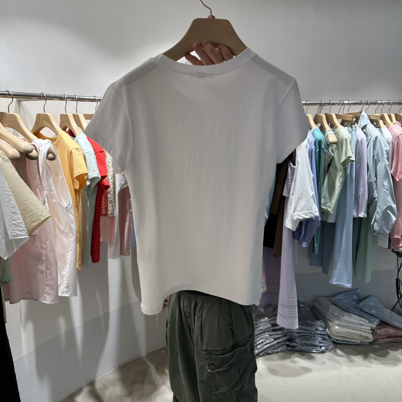 ROOM K-P韓國東大門直郵女士新款時尚熱賣人氣推薦休閑T恤roomkT恤