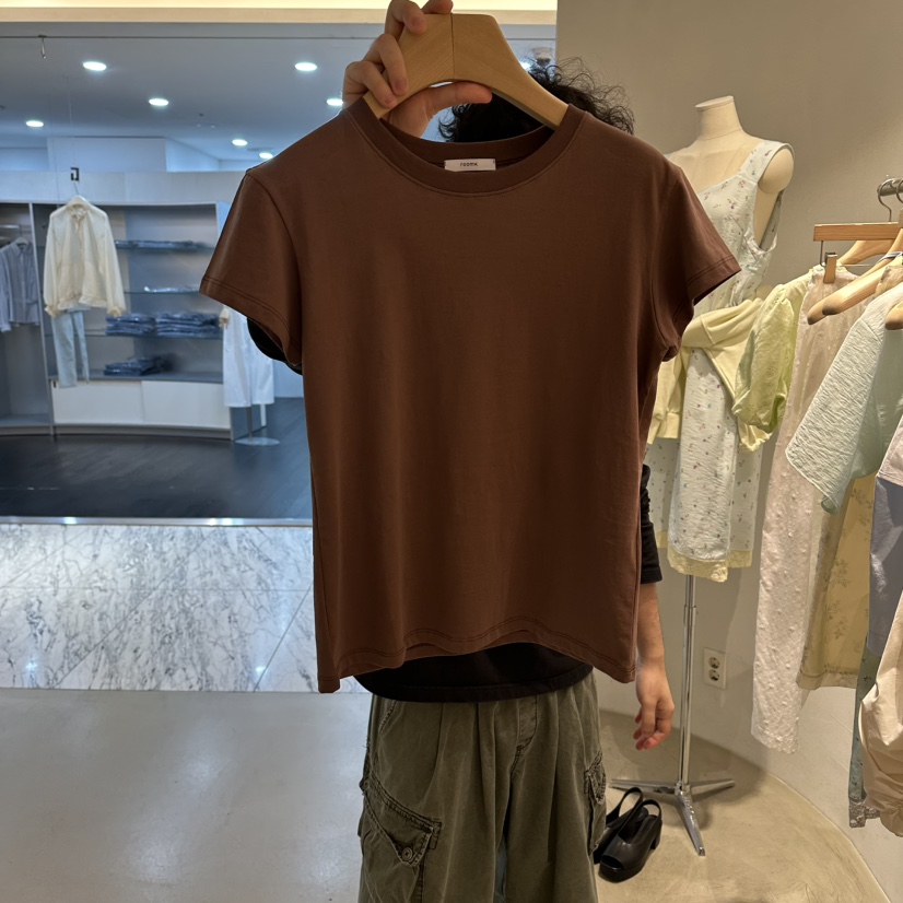 ROOM K-P韓國東大門直郵女士新款時尚熱賣人氣推薦休閑T恤roomkT恤圖色5