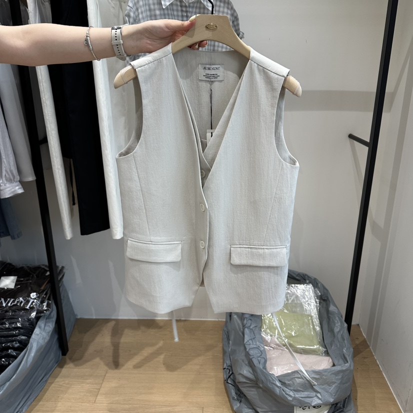 aube nunt韓國直郵女士新品熱賣人氣26春夏時尚馬甲含腰繩aube nunt馬甲圖色2米色