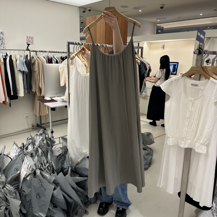 MER韓國代購女裝新款推薦26春夏時尚休閑人氣熱賣連衣裙褶皺MER/ANGELO BIANCO連衣裙圖色2