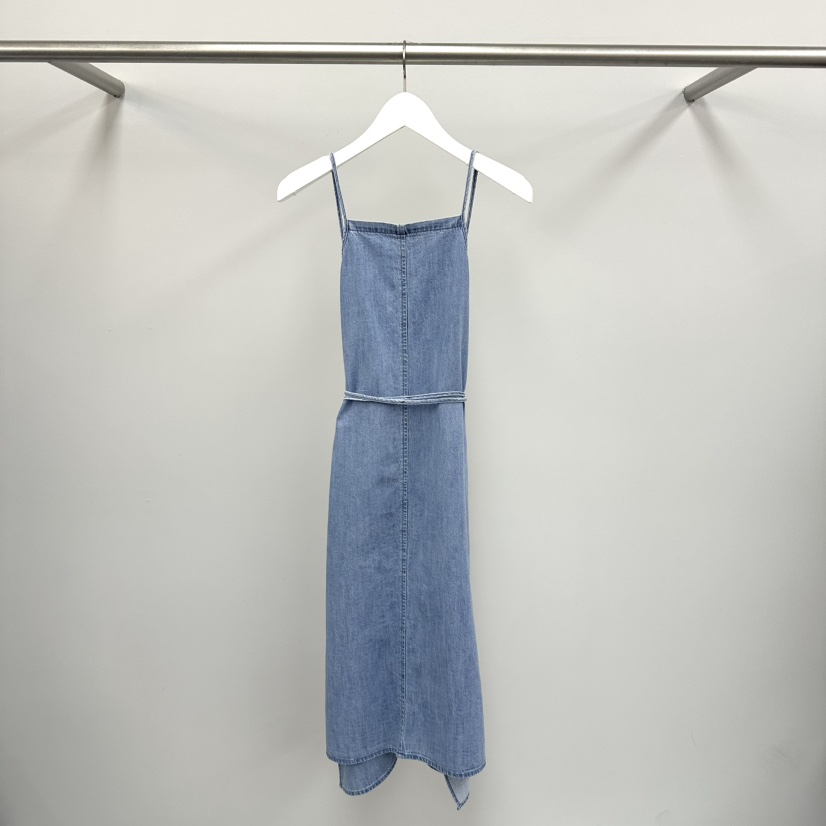 WATER/RIVER韓國東大門直郵女士新款26春夏時尚推薦連衣裙WATER/RIVER連衣裙