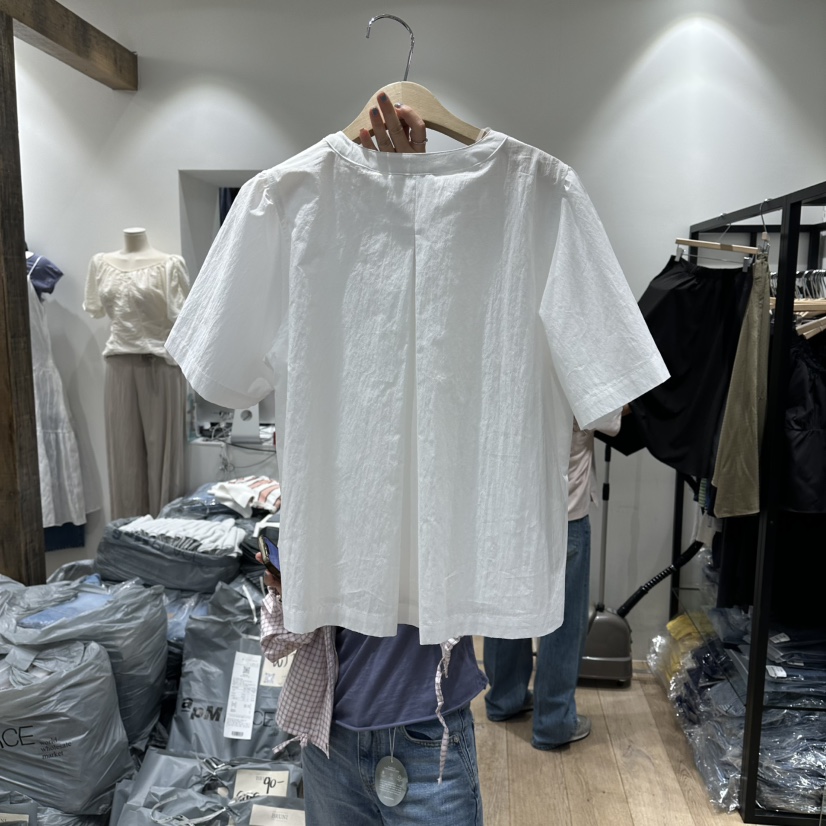 BRUNI/RICOTTA韓國東大門直郵女裝新款推薦襯衫蕾絲衫褶裥BRUNI/RICOTTA襯衫/蕾絲衫