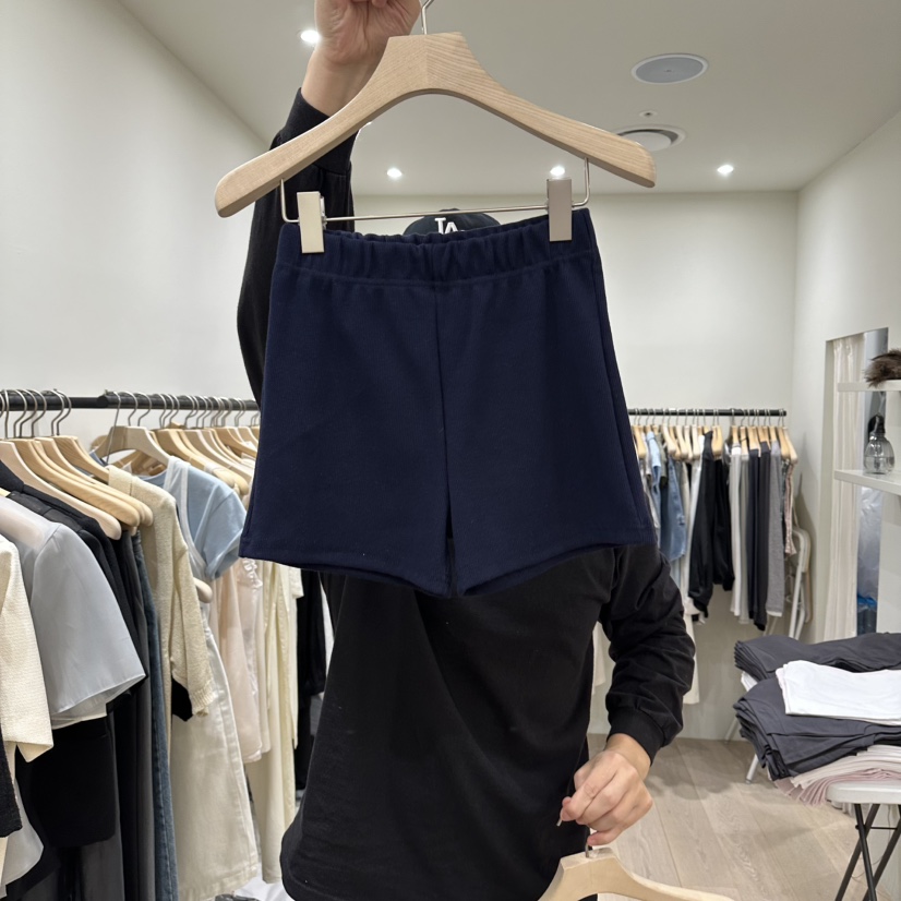 NOTTINGHAM/AVECNOUS/MODEST韓國直郵實拍女士新品職業短褲NOTTINGHAM/AVECNOUS/MODEST短褲圖色2深藍色