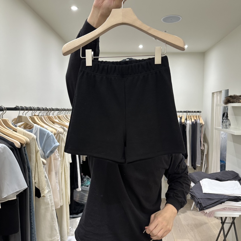 NOTTINGHAM/AVECNOUS/MODEST韓國直郵實拍女士新品職業短褲NOTTINGHAM/AVECNOUS/MODEST短褲圖色3黑色