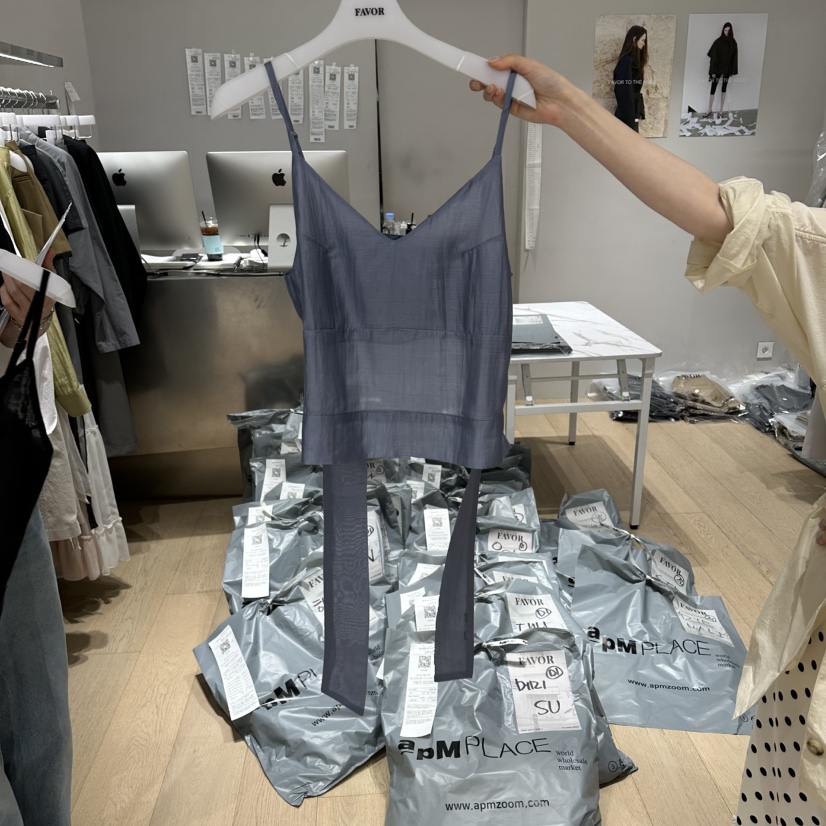 FAVOR-P韓國直郵實拍女士新款時尚推薦人氣職業吊帶背心FAVOR-P吊帶/背心圖色2