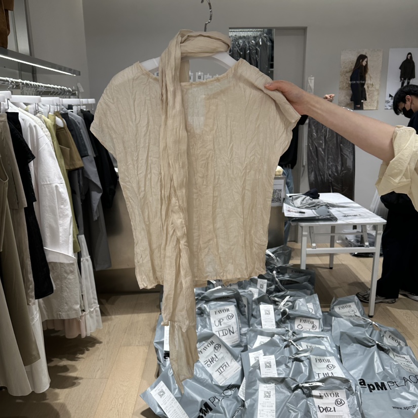 FAVOR-P韓國代購女裝新品推薦休閑職業襯衫蕾絲衫含圍巾FAVOR-P襯衫/蕾絲衫