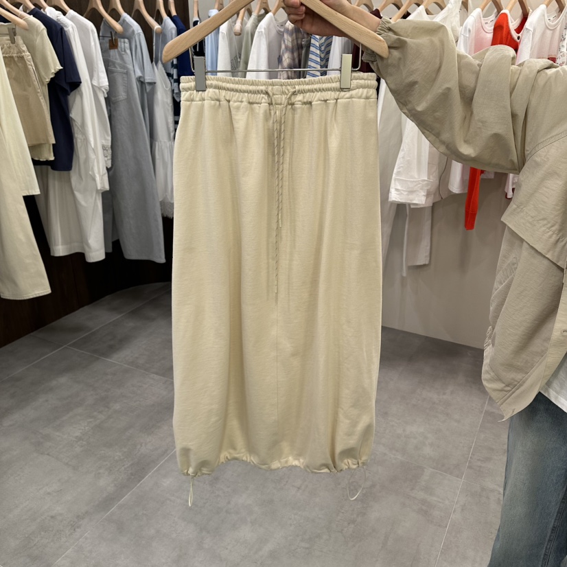 URBANSTORY/REMAKING韓國東大門代購女裝新品推薦熱賣長裙Remaking/URBANSTORY長裙圖色2