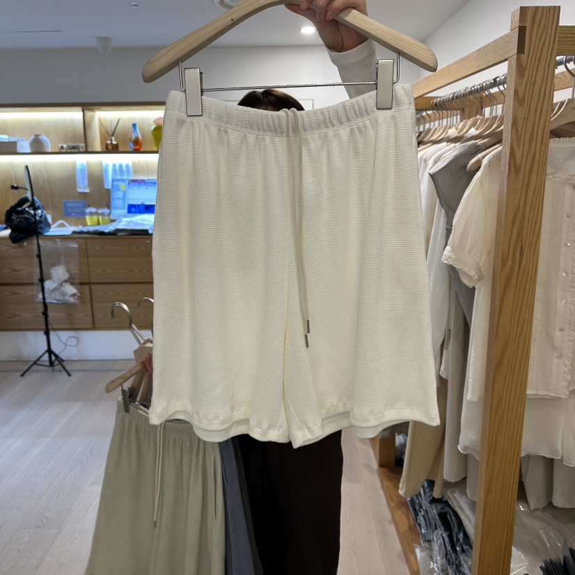 ROUNDER韓國東大門直郵女裝新品休閑熱賣推薦人氣職業短褲ROUNDER短褲圖色1