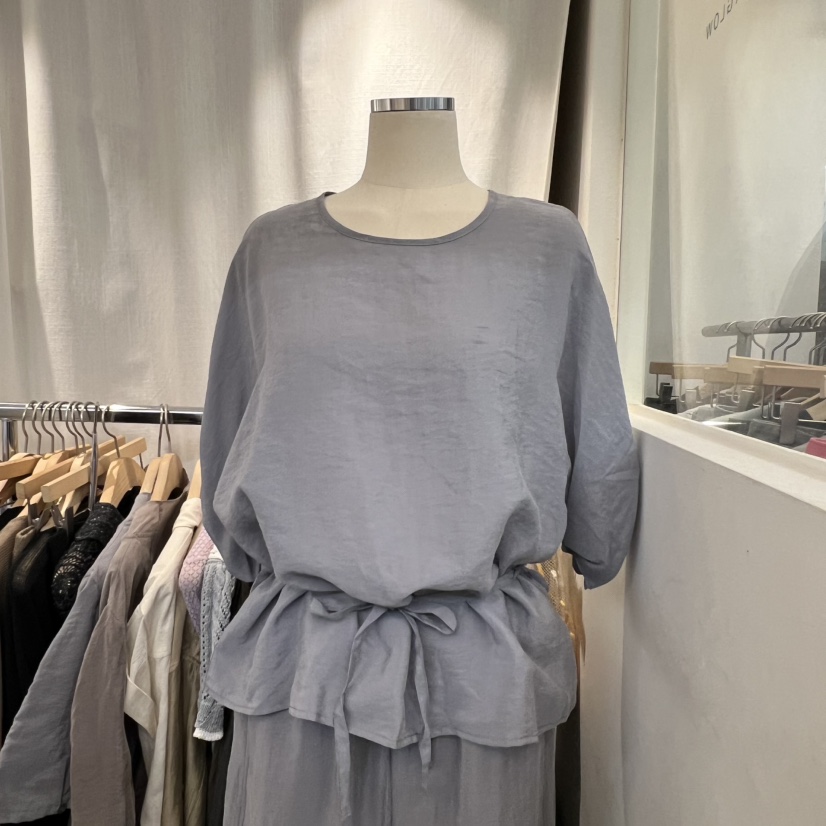 AFTERGLOW韓國東大門直郵女士新款熱賣襯衫蕾絲衫袖子褶皺AFTERGLOW襯衫/蕾絲衫圖色1