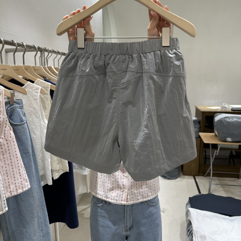 A WANT韓國東大門代購女裝新款時尚推薦職業熱賣休閑短褲A WANT短褲