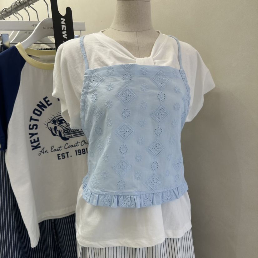 AFTERNOON韓國東大門直郵女裝新品推薦吊帶背心不含內搭刺繡AFTERNOON吊帶/背心圖色1