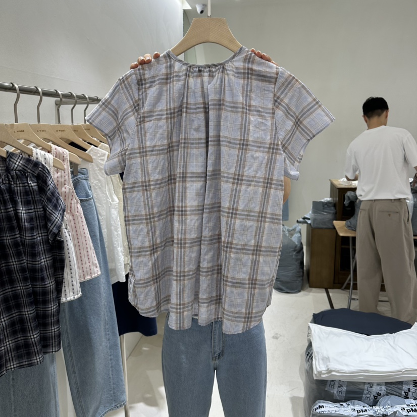 A WANT韓國直郵女裝新品時尚推薦26春夏襯衫蕾絲衫格子褶皺A WANT襯衫/蕾絲衫