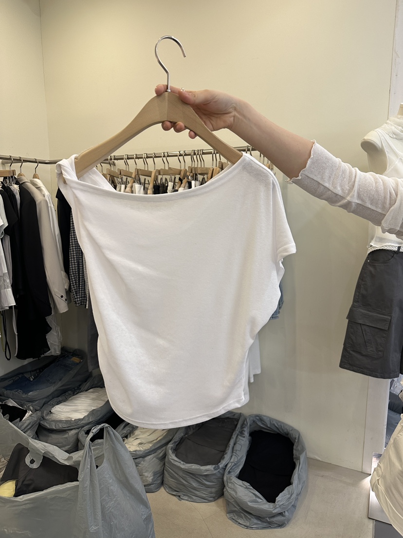 MONDAYMORING韓國東大門代購女裝新款熱賣休閑時尚人氣T恤MONDAYMORINGT恤