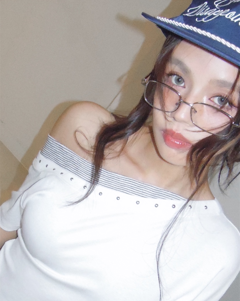 LIVE AID-P韓國直郵女士新品人氣推薦真品職業時尚熱賣T恤LIVE AID-PT恤