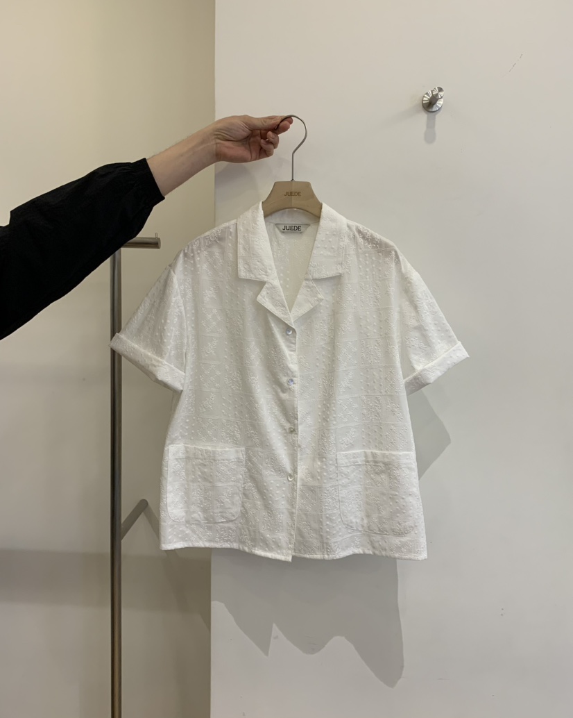 JUEDE韓國直郵女士新款熱賣襯衫蕾絲衫JUEDE襯衫/蕾絲衫