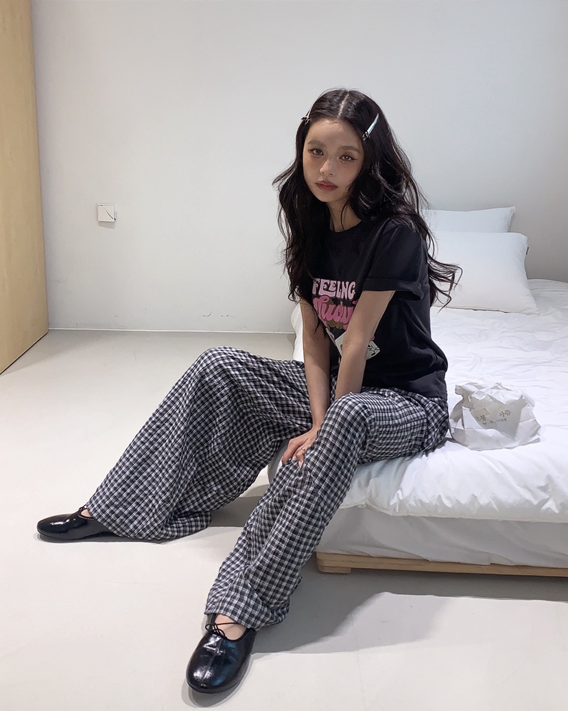 LIVE AID-P韓國代購女士新品26春夏推薦職業熱賣休閑T恤LIVE AID-PT恤