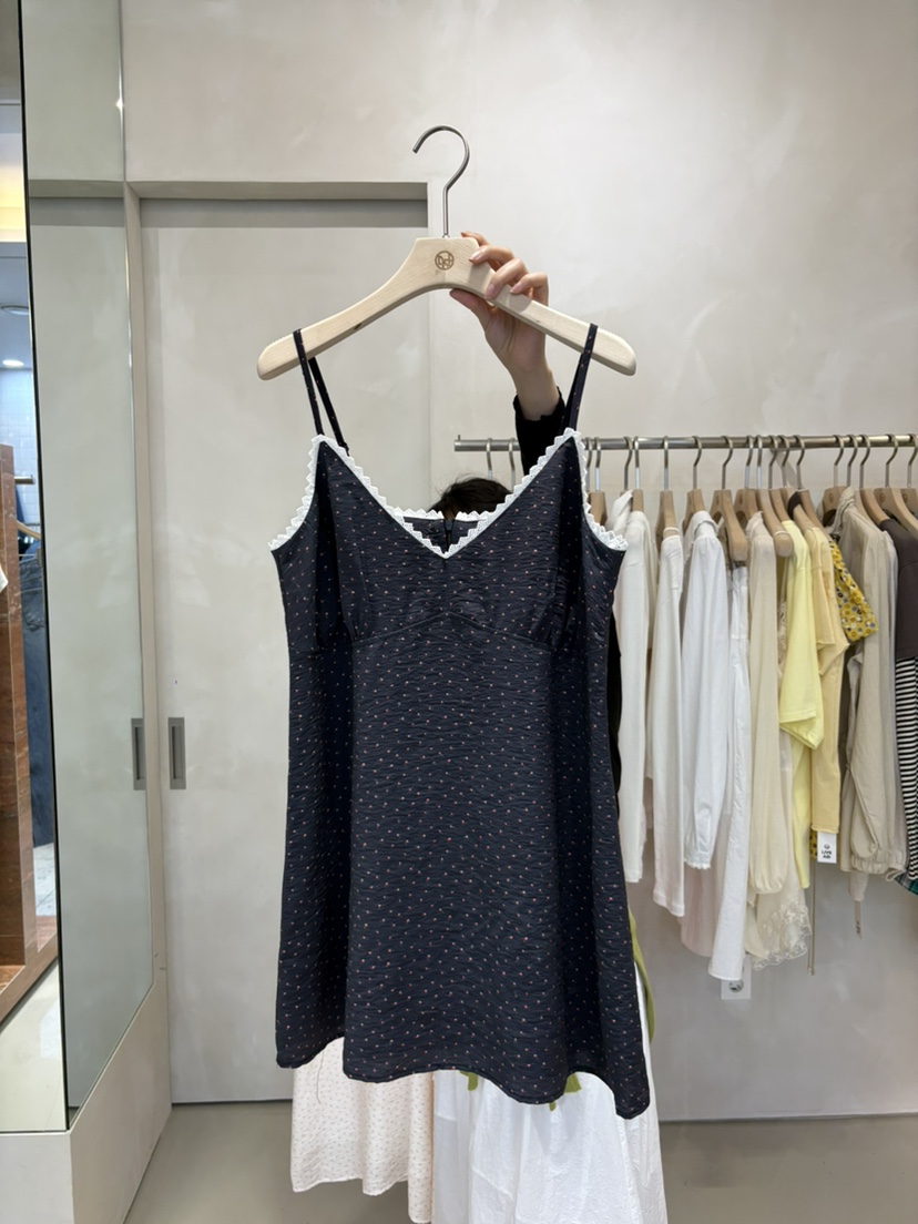 LIVE AID-P韓國直郵女裝新款人氣推薦熱賣真品休閑連衣裙LIVE AID-P連衣裙圖色2