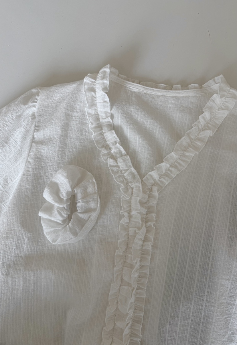 AMY GRACE-A韓國東大門代購女士新款推薦休閑襯衫蕾絲衫AMY GRACE-A襯衫/蕾絲衫