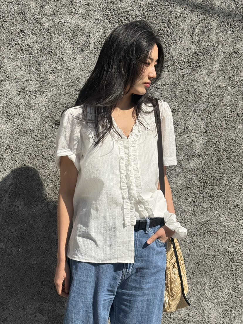 AMY GRACE-A韓國東大門代購女士新款推薦休閑襯衫蕾絲衫AMY GRACE-A襯衫/蕾絲衫