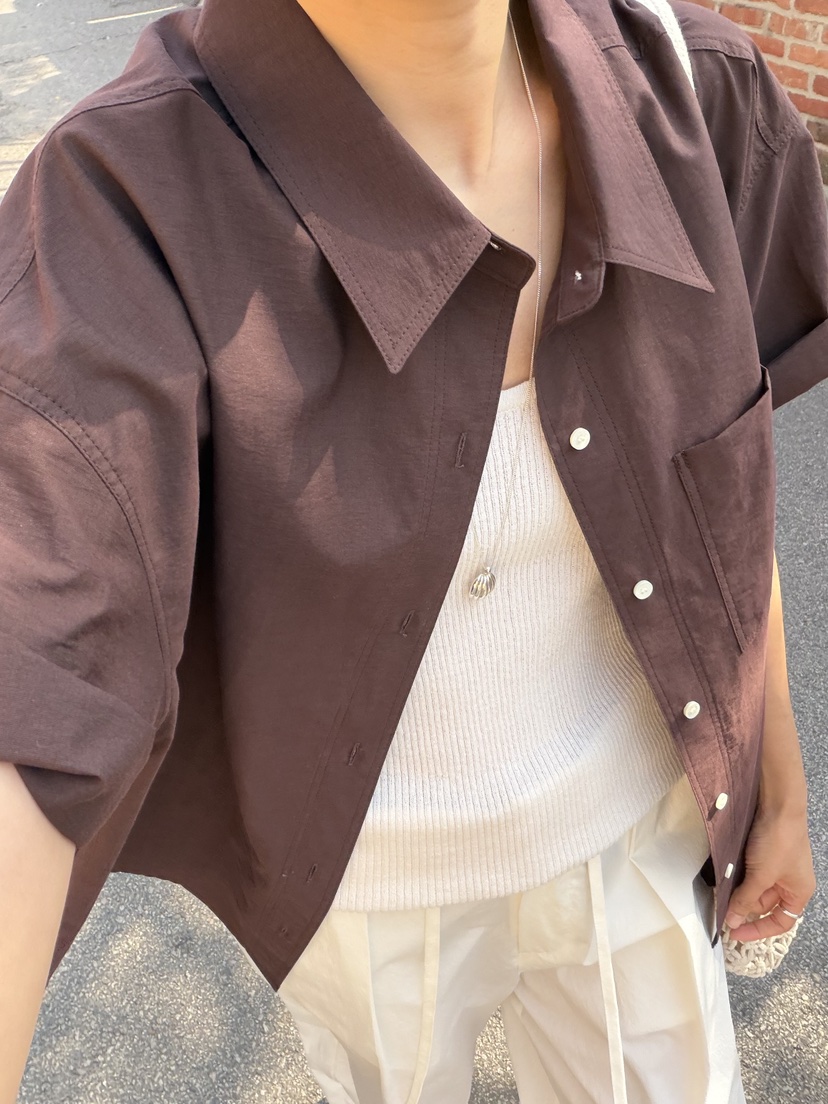 AMY GRACE-A韓國東大門代購女裝新款推薦人氣襯衫蕾絲衫AMY GRACE-A襯衫/蕾絲衫