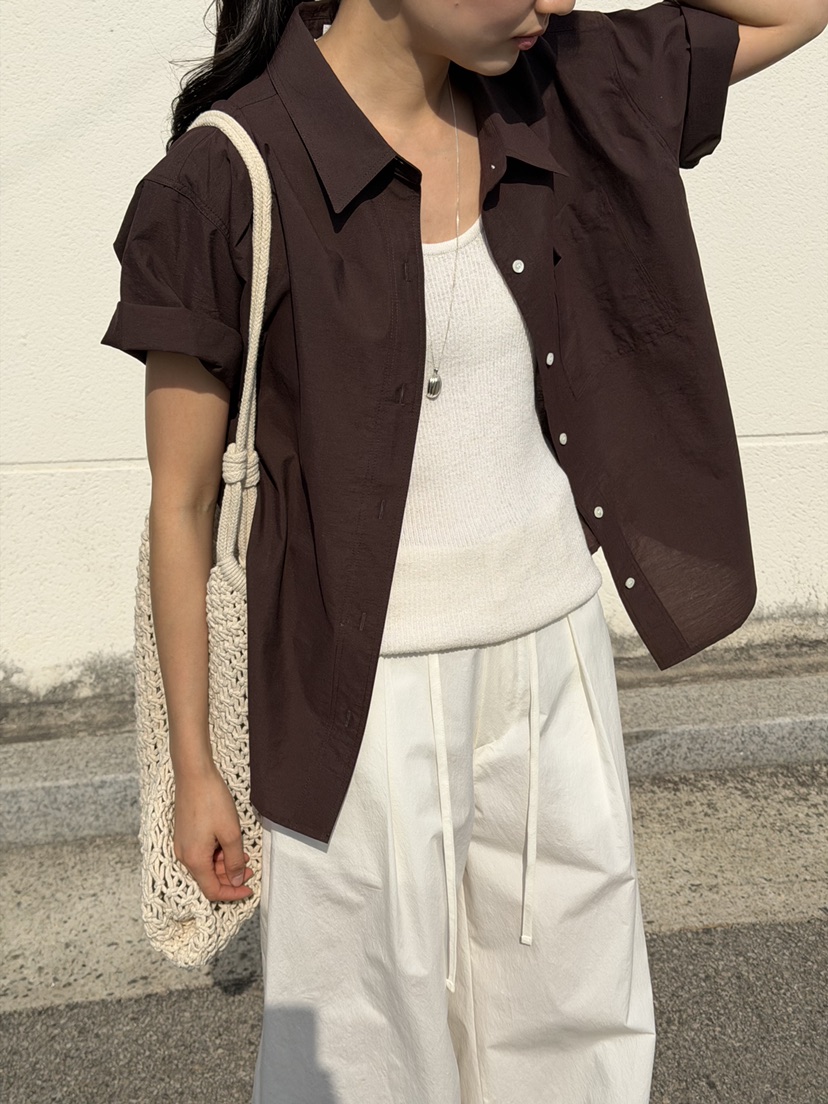 AMY GRACE-A韓國東大門代購女裝新款推薦人氣襯衫蕾絲衫AMY GRACE-A襯衫/蕾絲衫