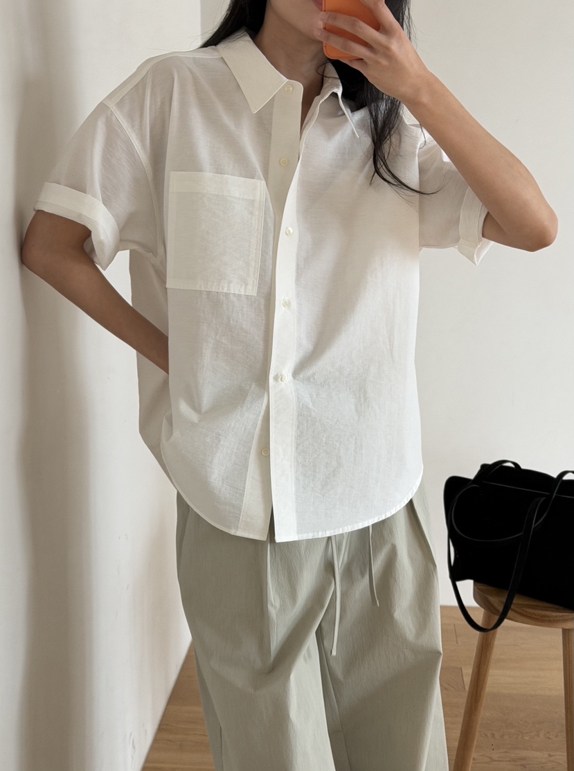 AMY GRACE-A韓國東大門代購女裝新款推薦人氣襯衫蕾絲衫AMY GRACE-A襯衫/蕾絲衫