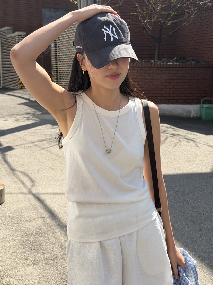 AMY GRACE-A韓國直郵女裝新款人氣26春夏，26夏季吊帶背心AMY GRACE-A吊帶/背心