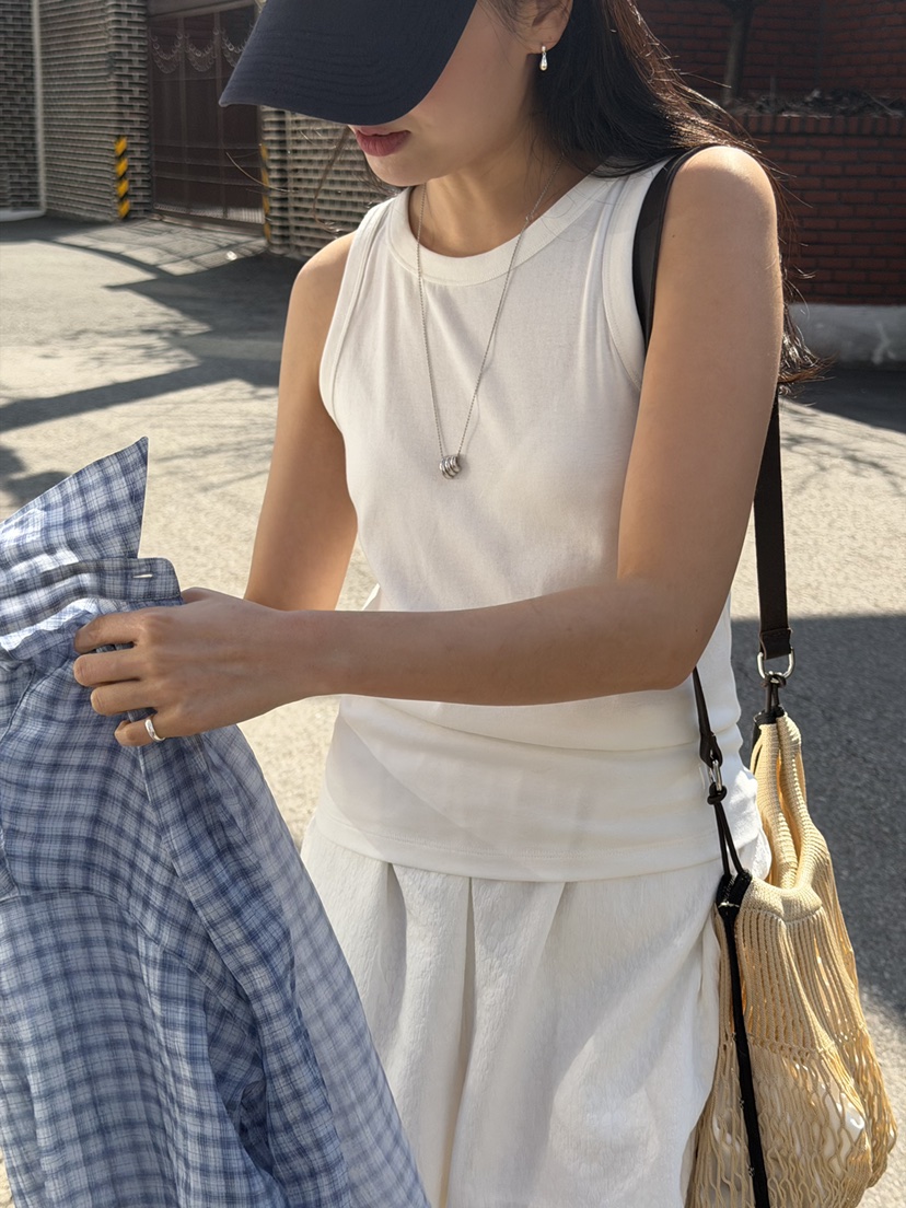 AMY GRACE-A韓國直郵女裝新款人氣26春夏，26夏季吊帶背心AMY GRACE-A吊帶/背心