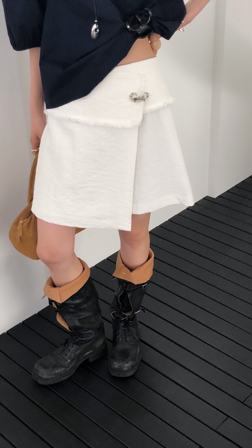 OVER RICH韓國東大門代購女裝新品推薦人氣26春夏，26夏季短裙OVER RICH短裙