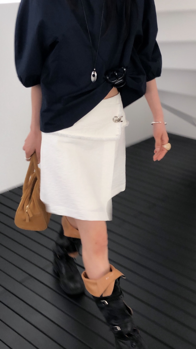 OVER RICH韓國東大門代購女裝新品推薦人氣26春夏，26夏季短裙OVER RICH短裙