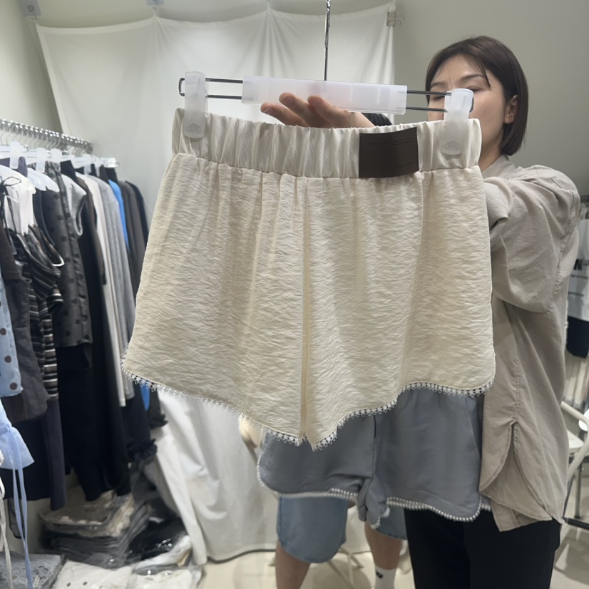 OWNS韓國直郵實拍女裝新款時尚人氣職業休閑熱賣推薦短褲OWNS HAUS短褲