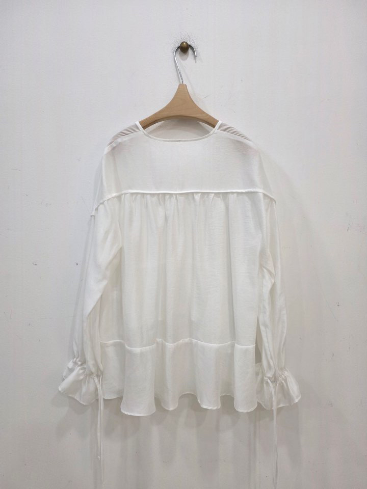 LE MIU韓國東大門代購女士新品時尚職業26春夏，26夏季襯衫蕾絲衫LE_MIU襯衫/蕾絲衫