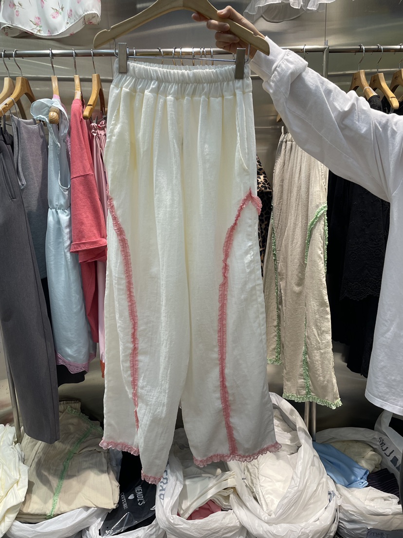 MENDL S韓國東大門代購女裝新品26春夏，26夏季休閑褲蕾絲紗布MENDL S休閑褲圖色1