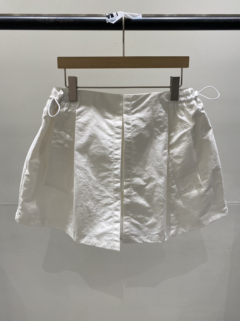 MAC東大門實拍韓國女裝新品推薦休閑職業熱賣26春夏，26夏季短褲THE FORWARD MAC短褲圖色1